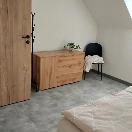 Apartament Po Schodech Nahoru *