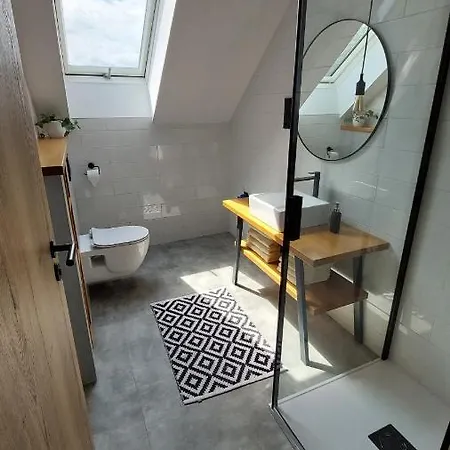 Po Schodech Nahoru Apartament